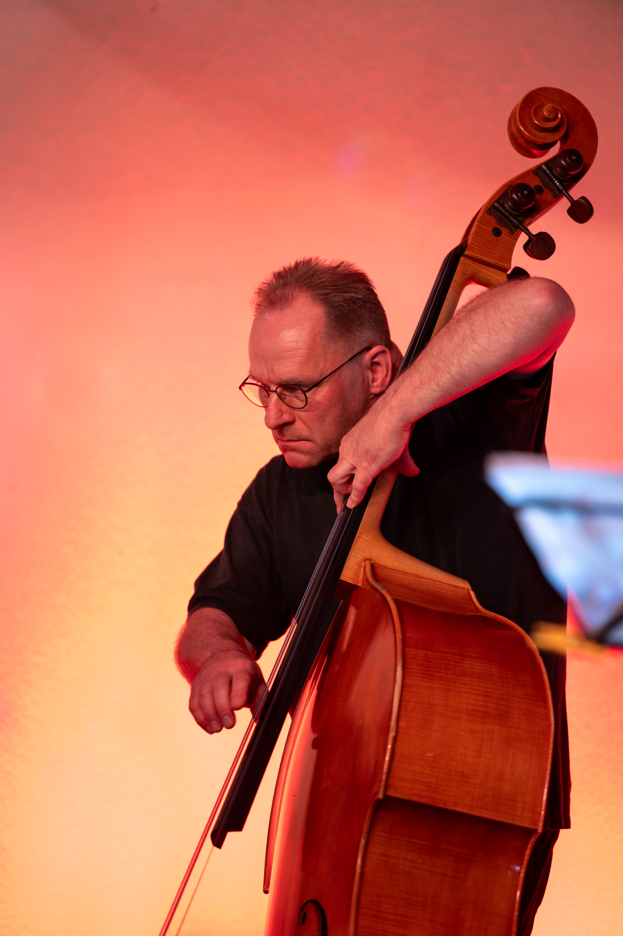 Schlagzeug auf der Bühne